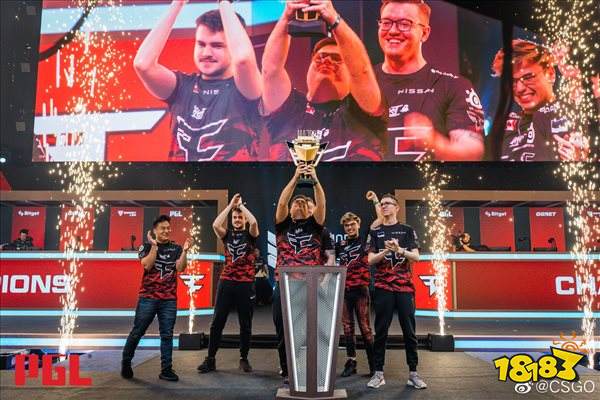 在比赛中屡 在比赛中屡